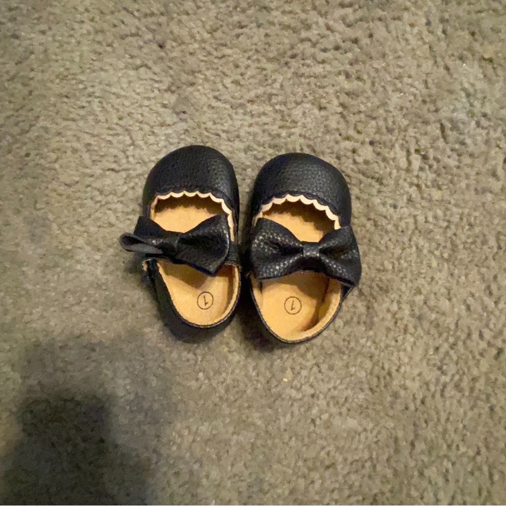 Black Leather Kids Shoes with Bow